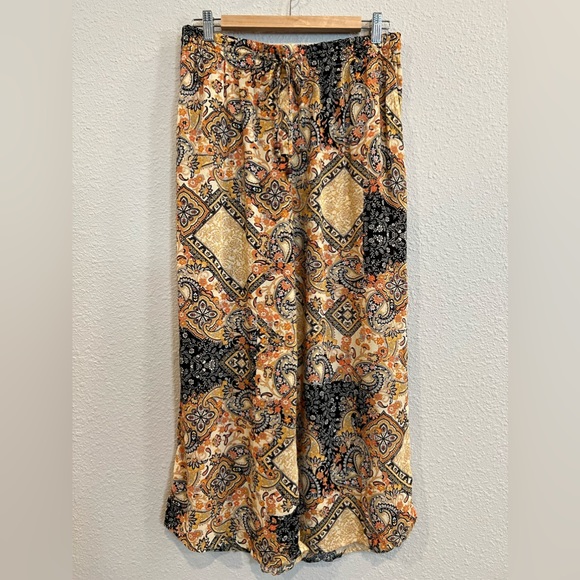 cupcakes & cashmere Pants - Cupcakes and Cashmere women’s pants paisley elastic waste drawstring large